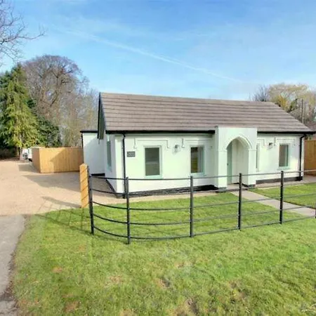 The Old Gatehouse Luxury Cottage Legbourne Экстерьер фото