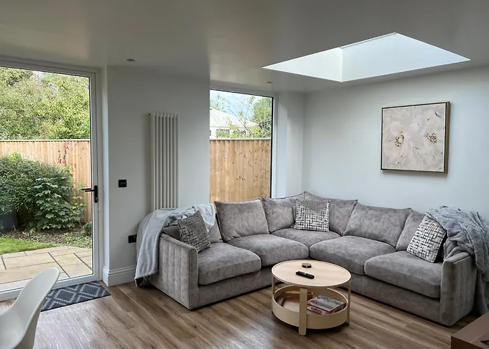 The Old Gatehouse Luxury Cottage